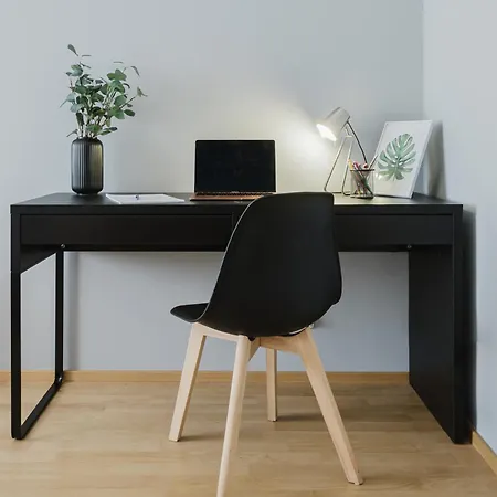 Apartament Days - Family Friendly With Workspace And Free Parking *