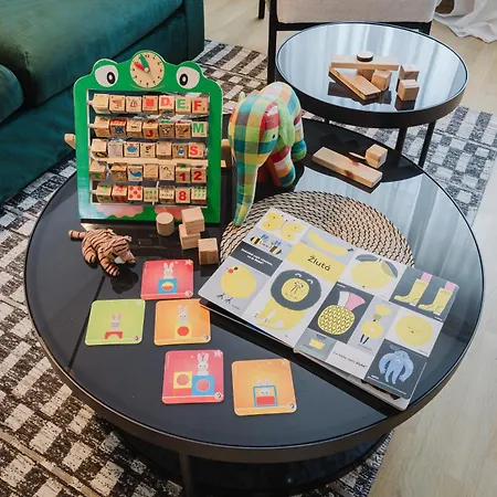 Days - Family Friendly With Workspace And Free Parking Apartament