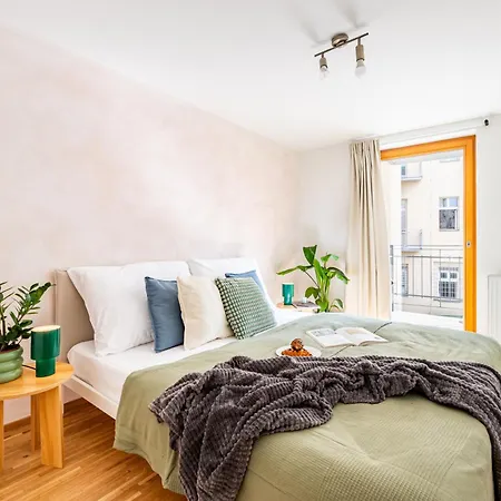 Days - Family Friendly With Workspace And Free Parking *