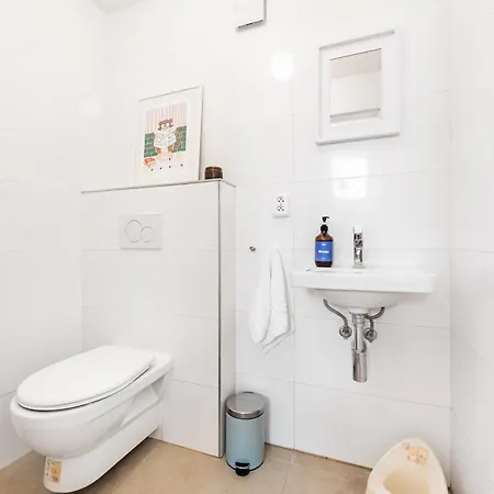 Days - Family Friendly With Workspace And Free Parking Apartament Praga