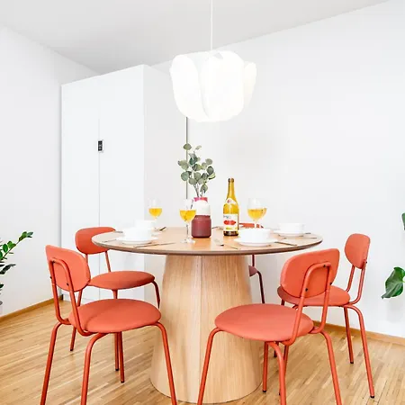 Apartament Days - Family Friendly With Workspace And Free Parking *